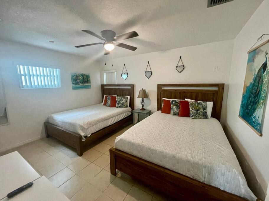 Lakefront Duplex With Pontoon Boat 2 Bedroom Home Mount Dora Bagian luar foto